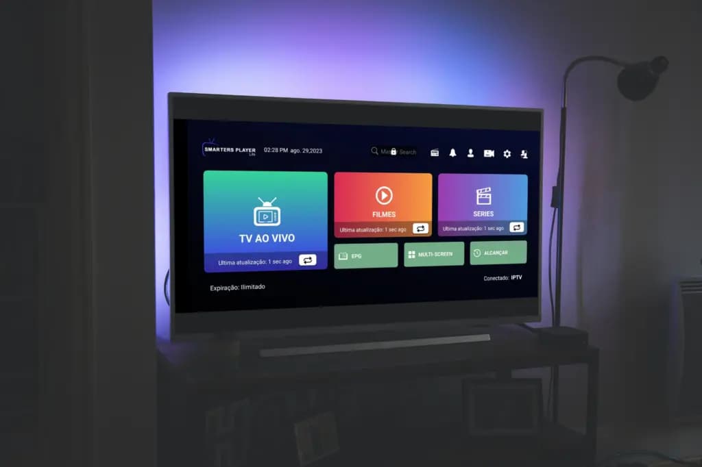 IPTV Smarters Pro configurado com canais ao vivo, filmes e séries funcionando
